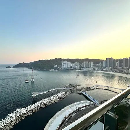더 디셈버스테이 부산송도 오션테라스