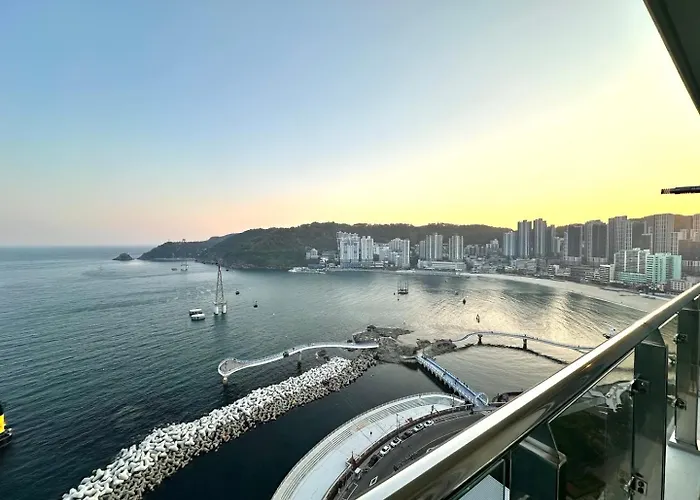 디셈버스테이 부산송도 오션테라스 酒店 釜山