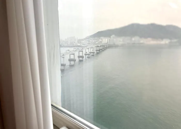 디셈버스테이 부산송도 오션테라스 酒店 5*